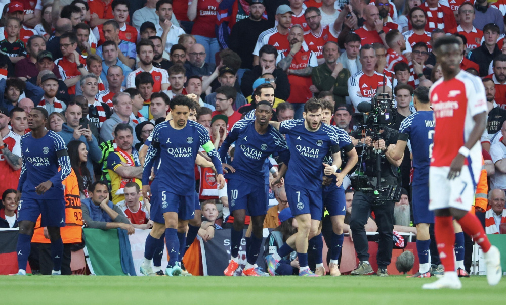 篮球勇士球星训练加量，备战强度升级