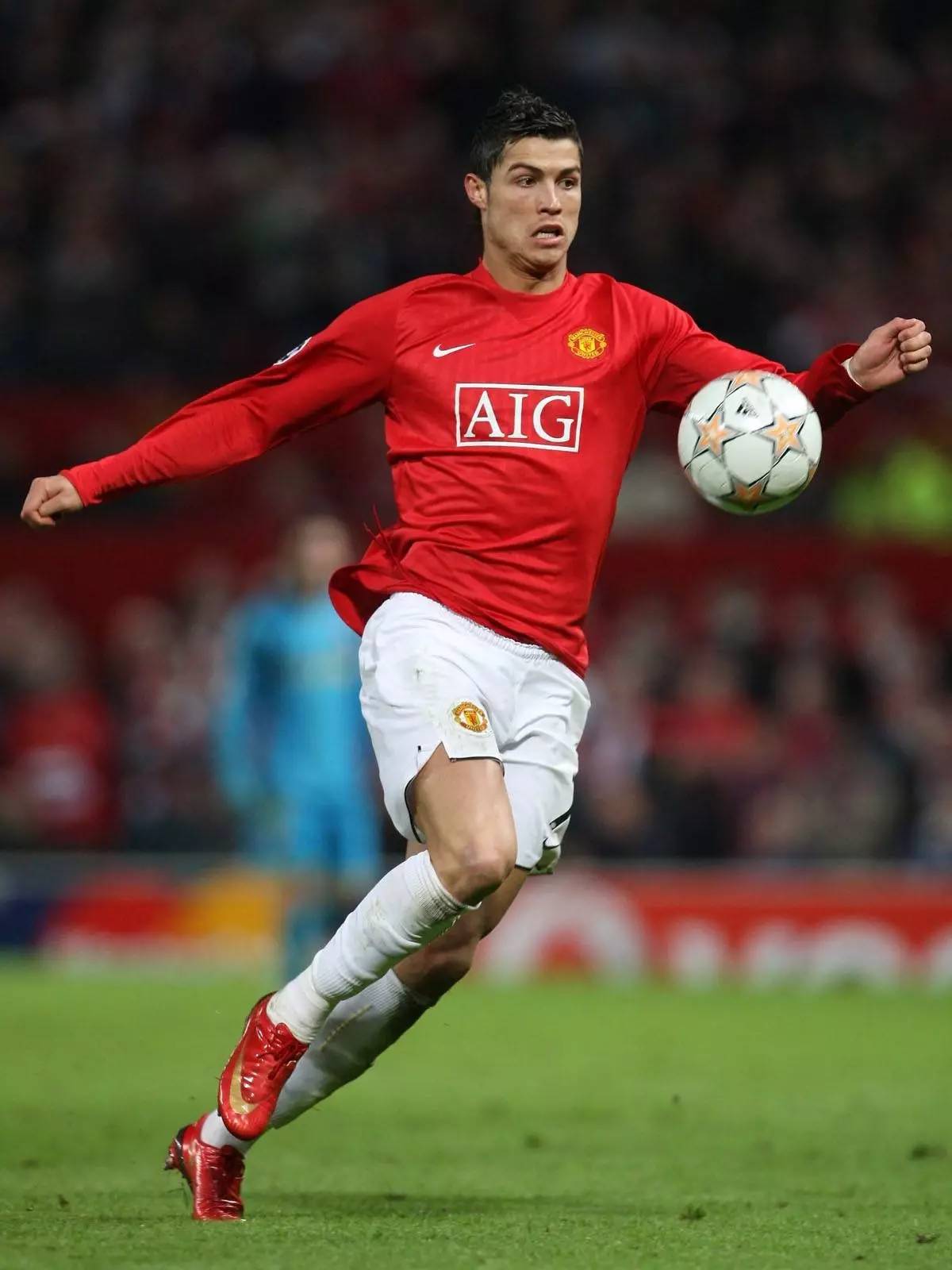 辽宁男篮王哲林末节爆发带队取胜