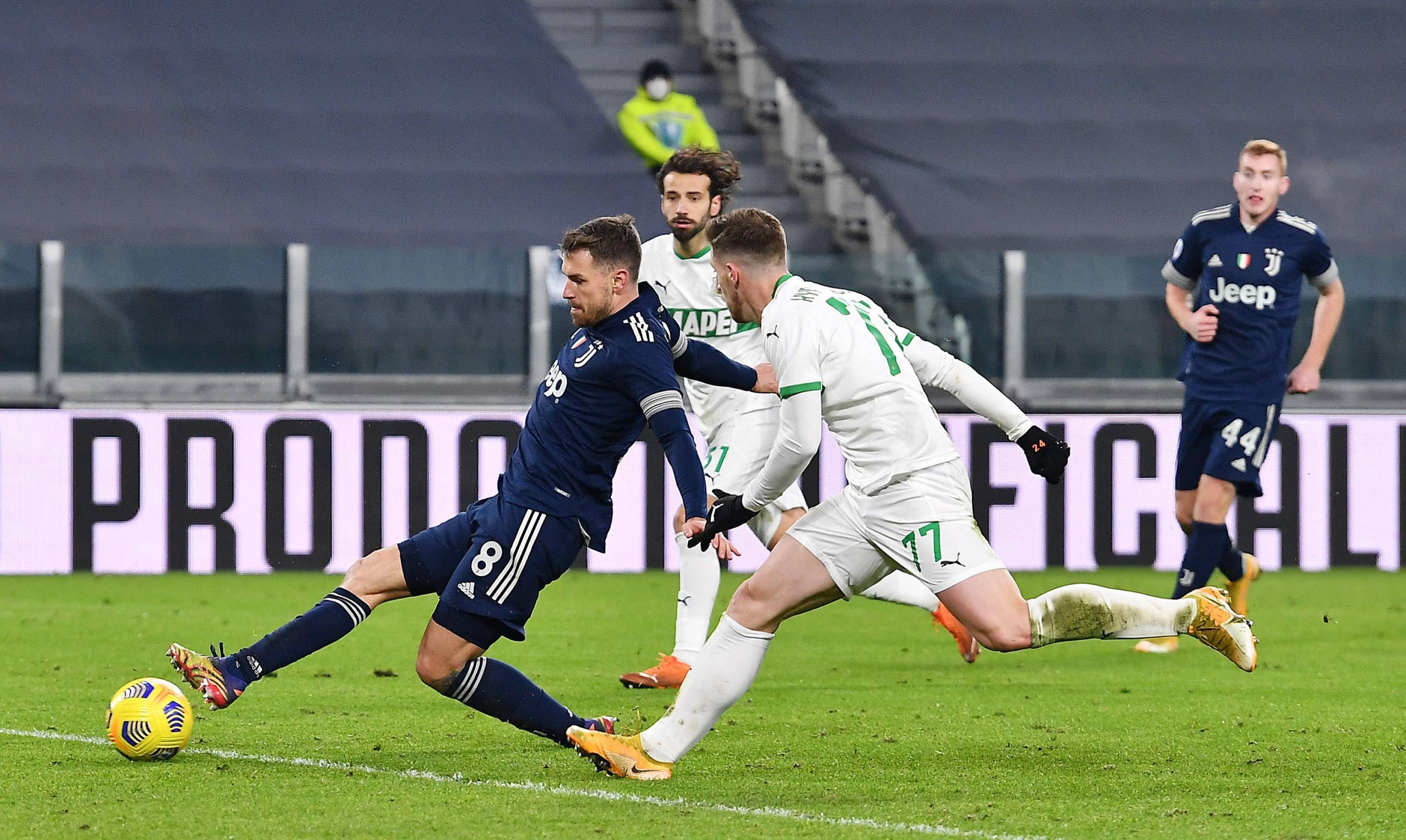 篮网整体防守改善，篮板率提升